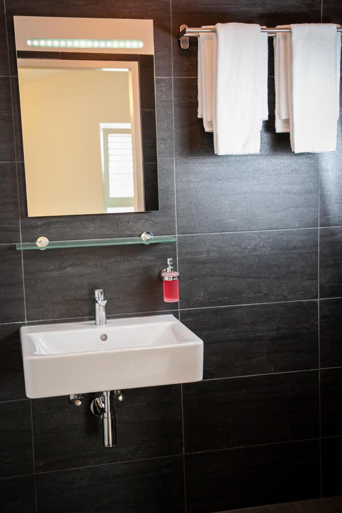 + Aparthotel 3*